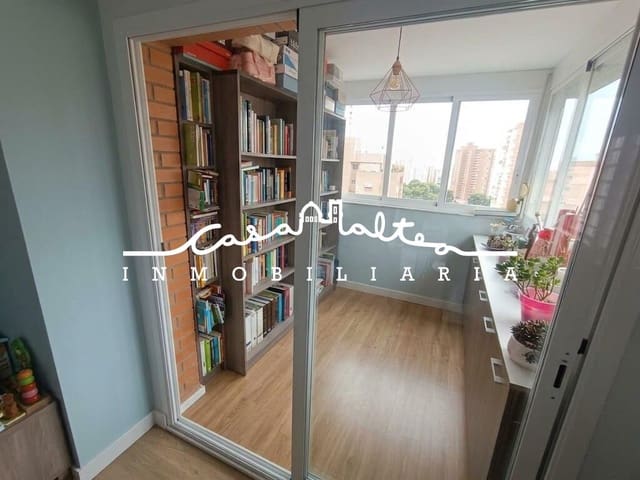 2 Zimmer Apartment zu verkaufen in Benidorm mit Pool Garage - 249.000 € (Ref: 10161634)
