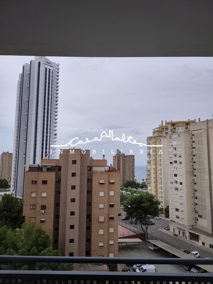 2 Zimmer Apartment zu verkaufen in Benidorm mit Pool Garage - 249.000 € (Ref: 10161634)