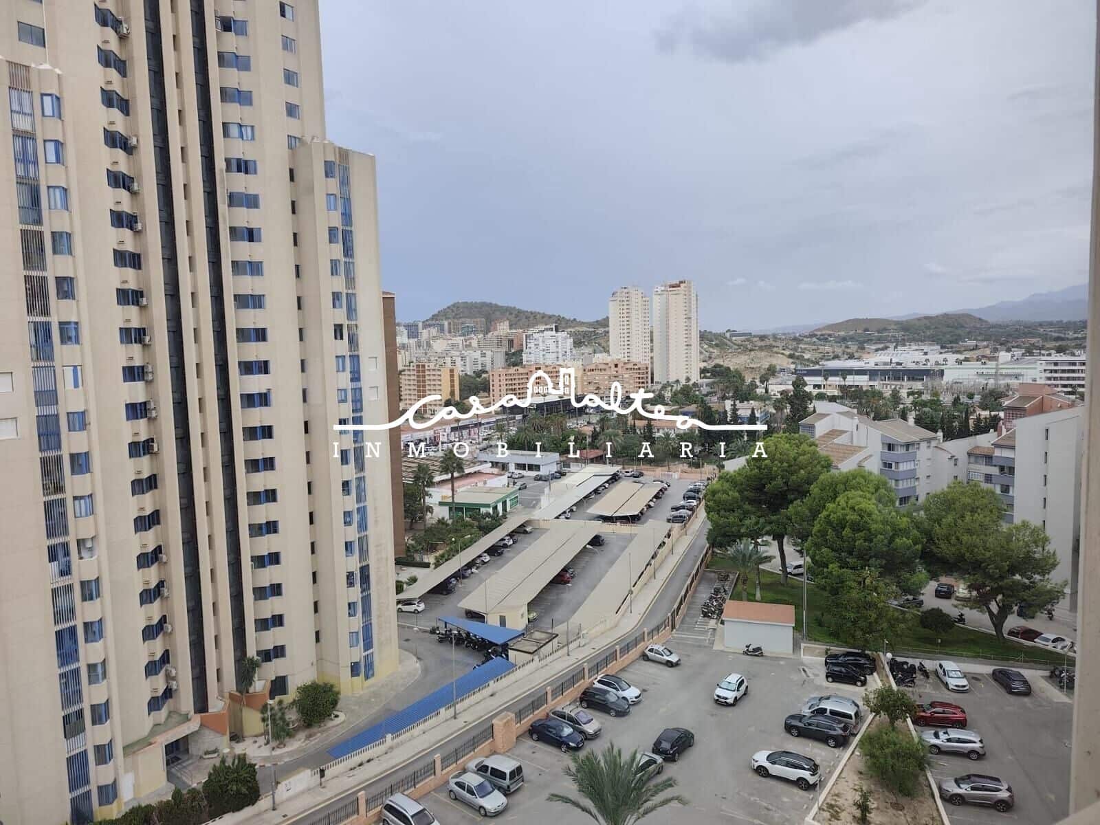 2 Zimmer Apartment zu verkaufen in Benidorm mit Pool Garage - 249.000 € (Ref: 10161634)