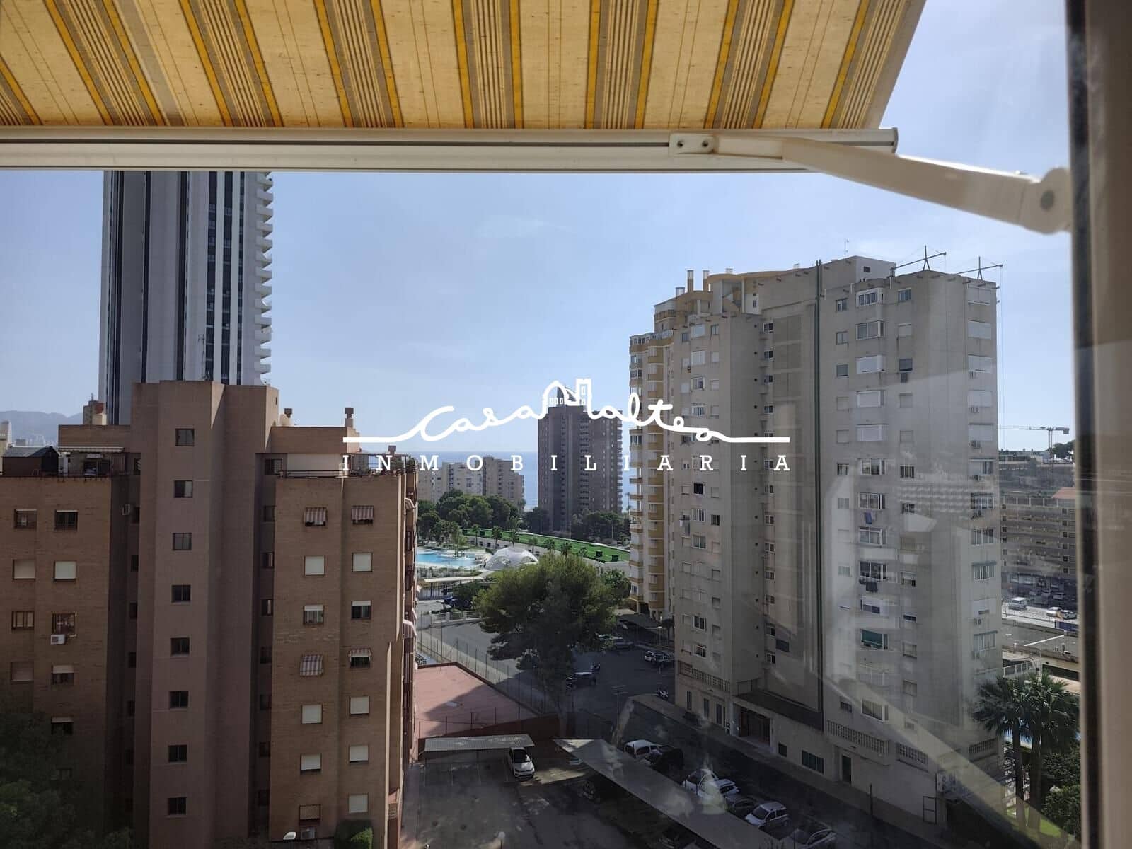2 Zimmer Apartment zu verkaufen in Benidorm mit Pool Garage - 249.000 € (Ref: 10161634)