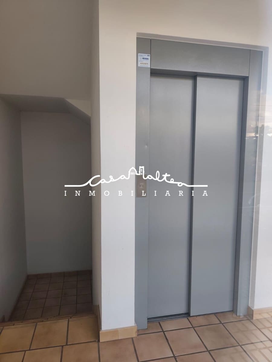 2 soverom Leilighet til leie i Altea med svømmebasseng garasje - € 1 500 (Ref: 10171875)