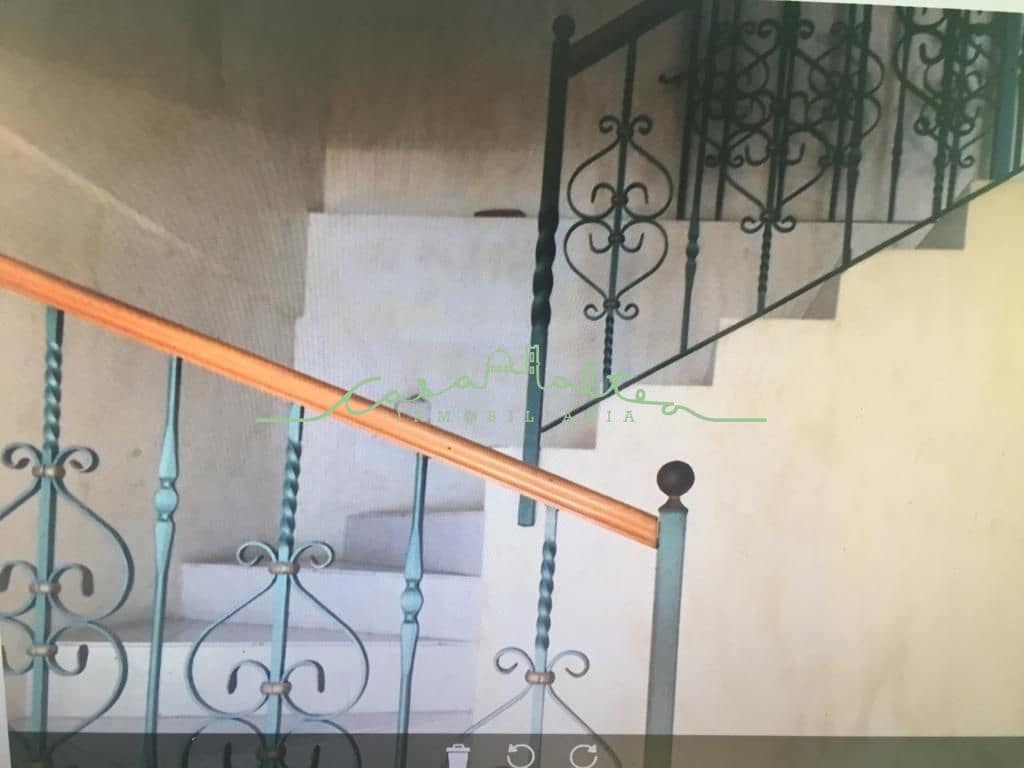 4 bedroom Villa for sale in La Nucia with garage - € 550,000 (Ref: 7382571)