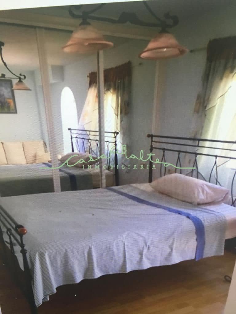 4 bedroom Villa for sale in La Nucia with garage - € 550,000 (Ref: 7382571)