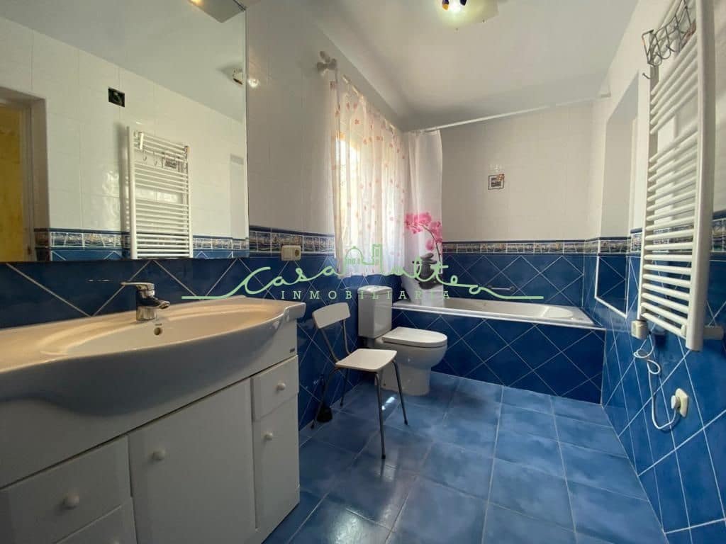 4 bedroom Villa for sale in La Nucia with garage - € 550,000 (Ref: 7382571)