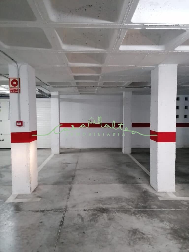 Garage til salg i Alfaz del Pi / L'Alfas del Pi - € 16.000 (Ref: 7587322)