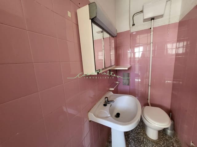 Commercial for sale in Altea - € 450,000 (Ref: 7587324)