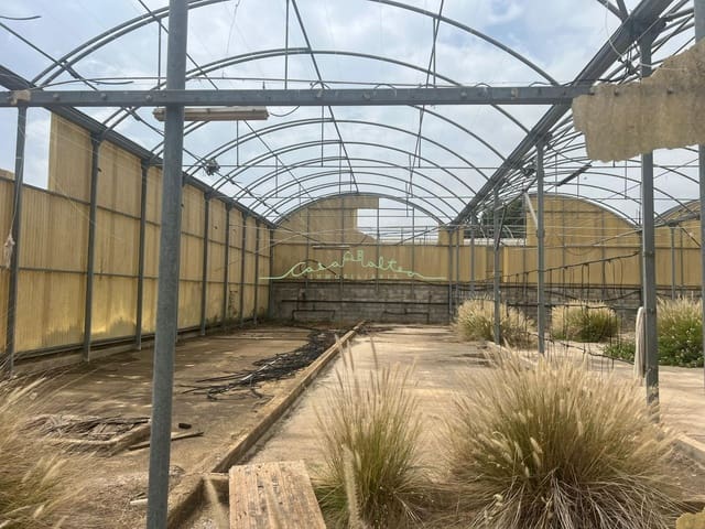 Grunde uden byggetilladelser til salg i La Nucia - € 470.000 (Ref: 7717532)