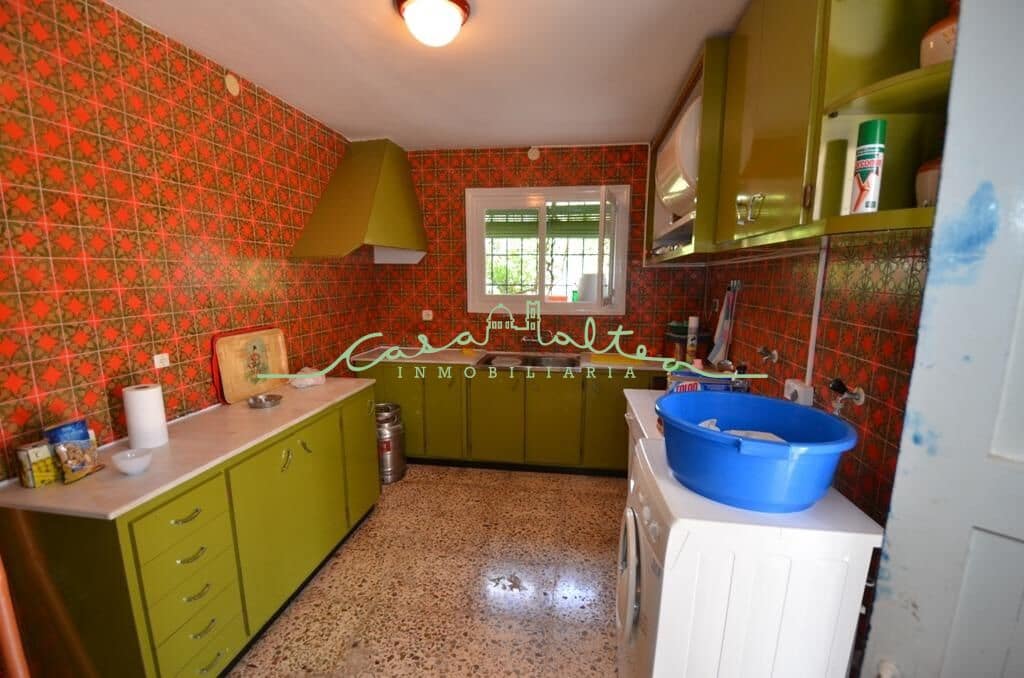 4 bedroom Villa for sale in Altea with pool - € 1,000,000 (Ref: 7721875)