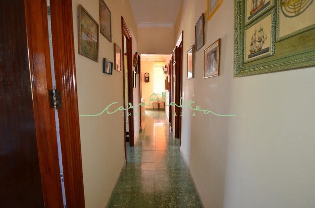 4 bedroom Villa for sale in Altea with pool - € 1,000,000 (Ref: 7721875)