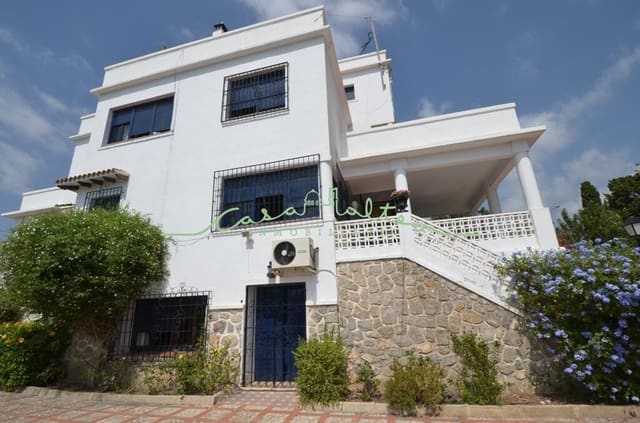 4 Zimmer Villa zu verkaufen in Altea mit Pool - 1.600.000 € (Ref: 7721875)
