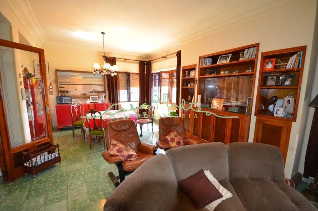 4 bedroom Villa for sale in Altea with pool - € 1,000,000 (Ref: 7721875)