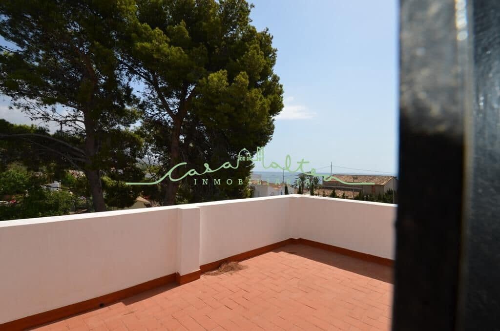 4 bedroom Villa for sale in Altea with pool - € 1,000,000 (Ref: 7721875)