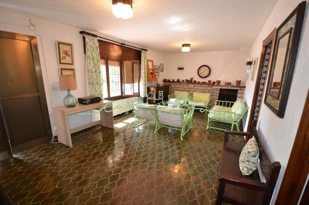 4 bedroom Villa for sale in Altea with pool - € 1,000,000 (Ref: 7721875)