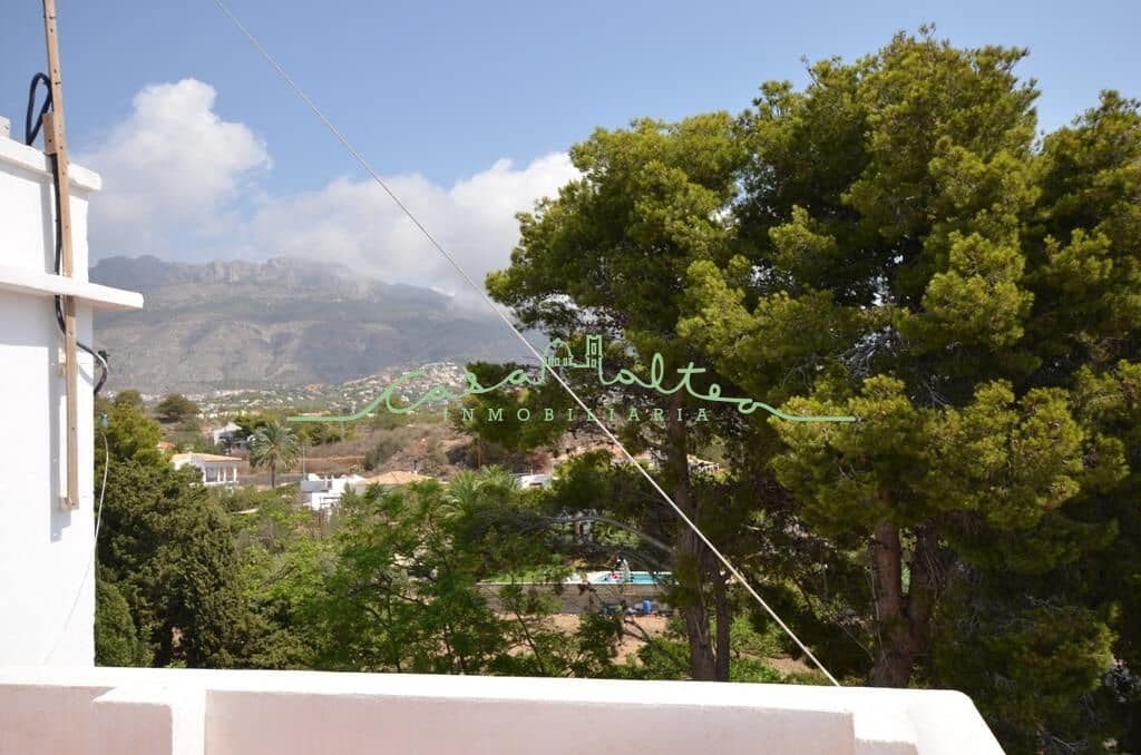 4 bedroom Villa for sale in Altea with pool - € 1,000,000 (Ref: 7721875)