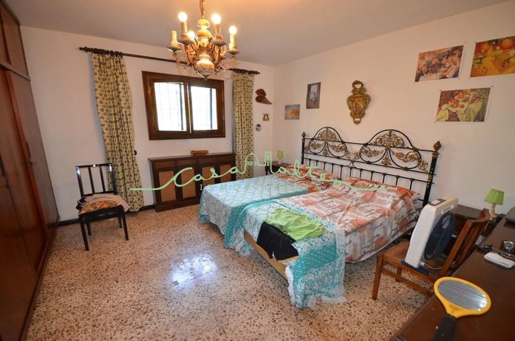 4 bedroom Villa for sale in Altea with pool - € 1,000,000 (Ref: 7721875)