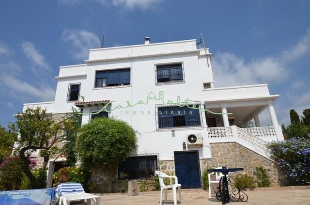 4 Zimmer Villa zu verkaufen in Altea mit Pool - 1.600.000 € (Ref: 7721875)