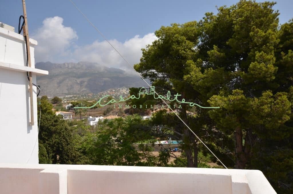 4 bedroom Villa for sale in Altea with pool - € 1,000,000 (Ref: 7721875)