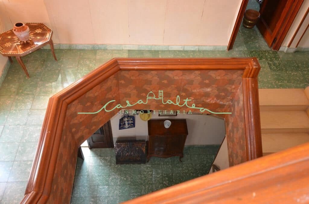 4 bedroom Villa for sale in Altea with pool - € 1,000,000 (Ref: 7721875)