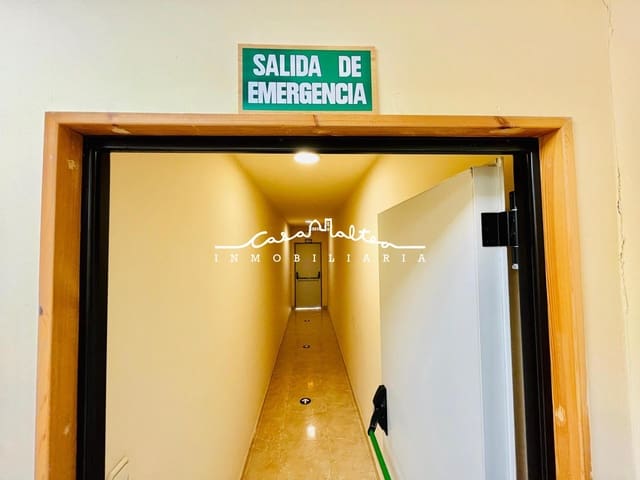 Commercial for sale in Altea - € 175,000 (Ref: 7992884)