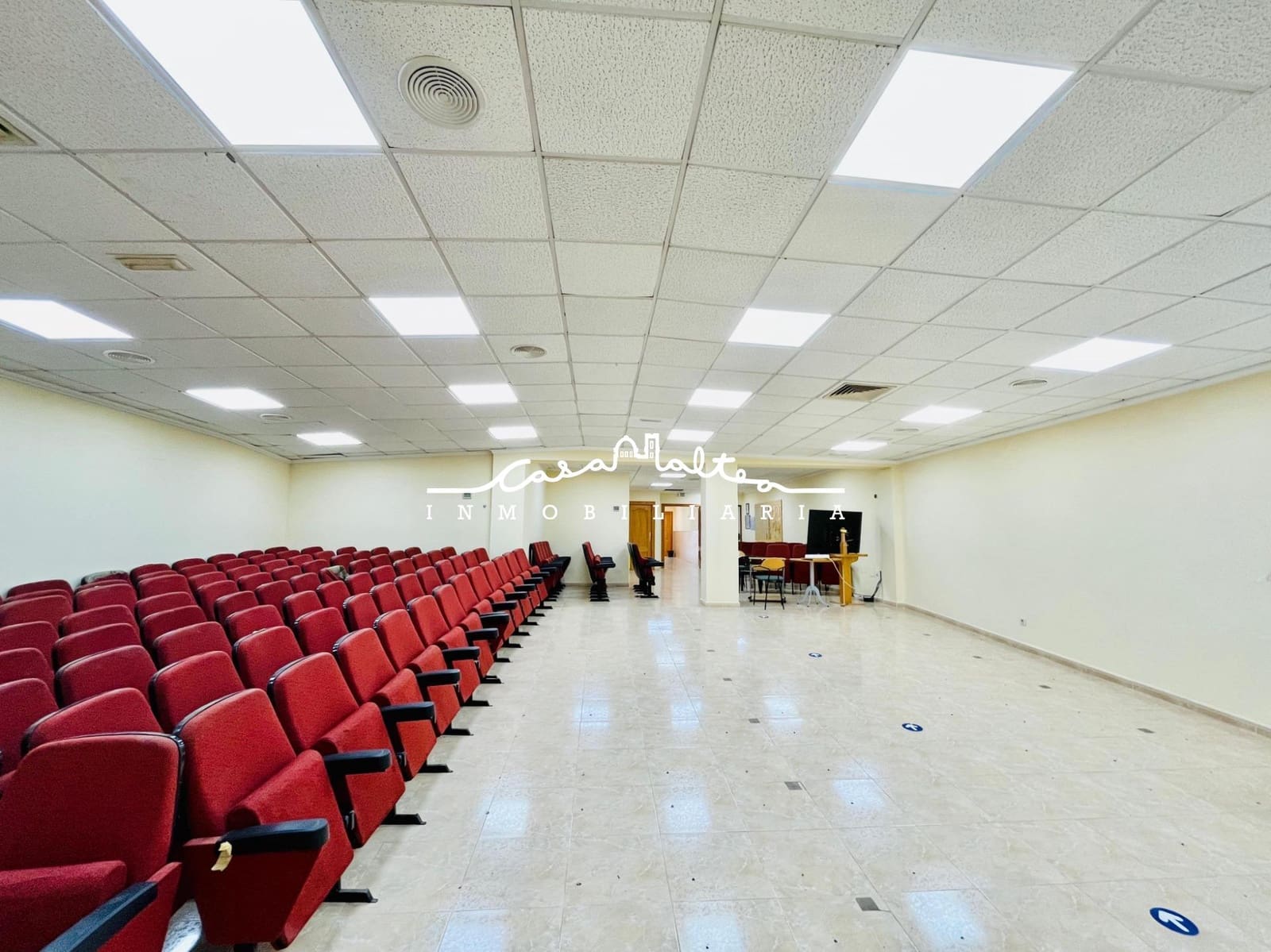 Commercial for sale in Altea - € 175,000 (Ref: 7992884)