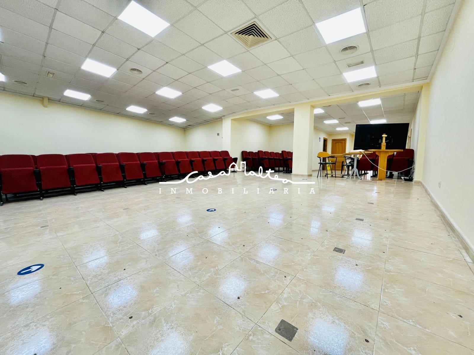 Commercial for sale in Altea - € 175,000 (Ref: 7992884)