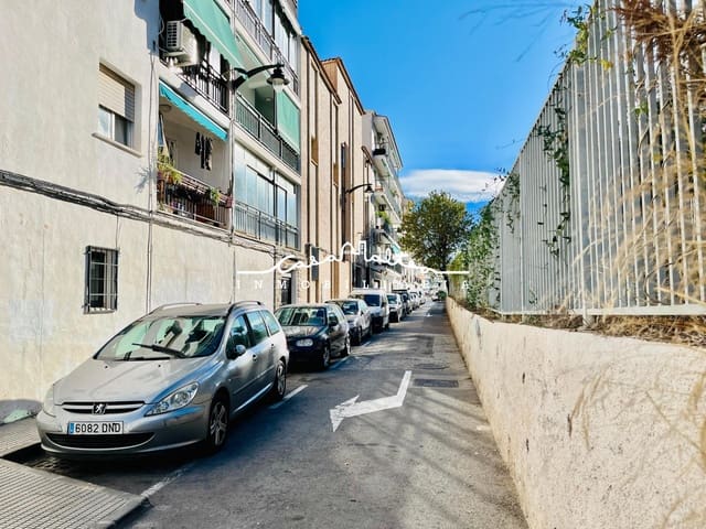 Commercial for sale in Altea - € 175,000 (Ref: 7992884)