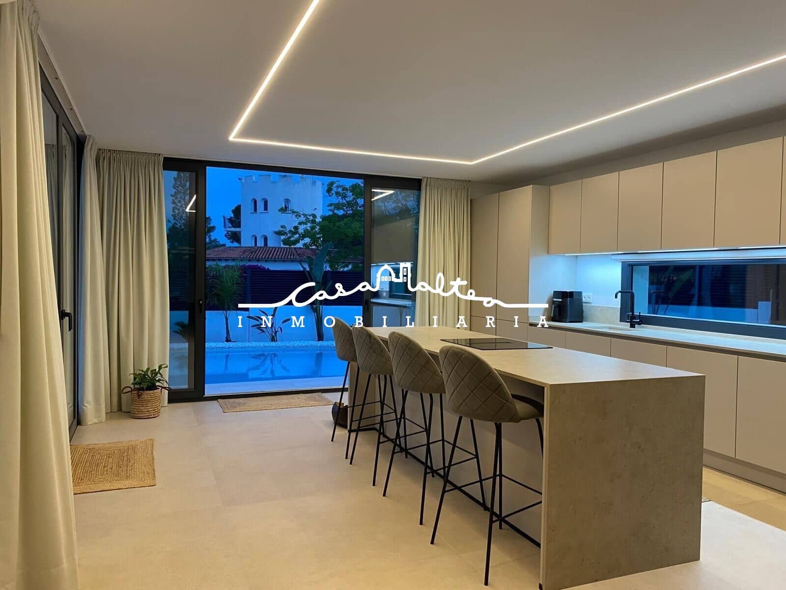 3 sovrum Villa till salu i La Nucia med pool - 1 175 000 € (Ref: 8020518)