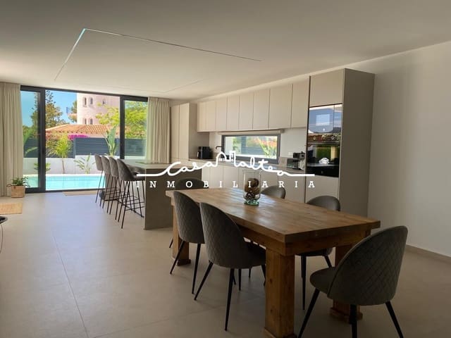 3 sovrum Villa till salu i La Nucia med pool - 1 175 000 € (Ref: 8020518)