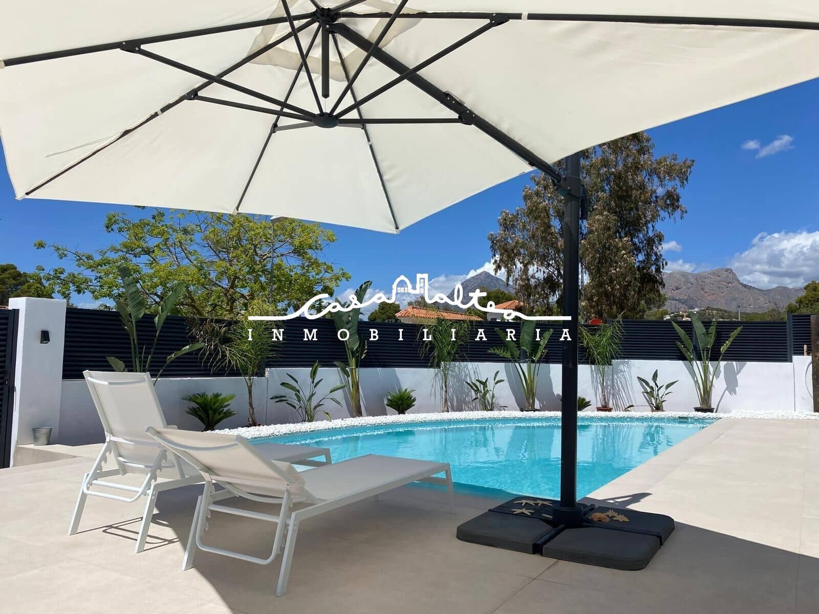 3 sovrum Villa till salu i La Nucia med pool - 1 175 000 € (Ref: 8020518)