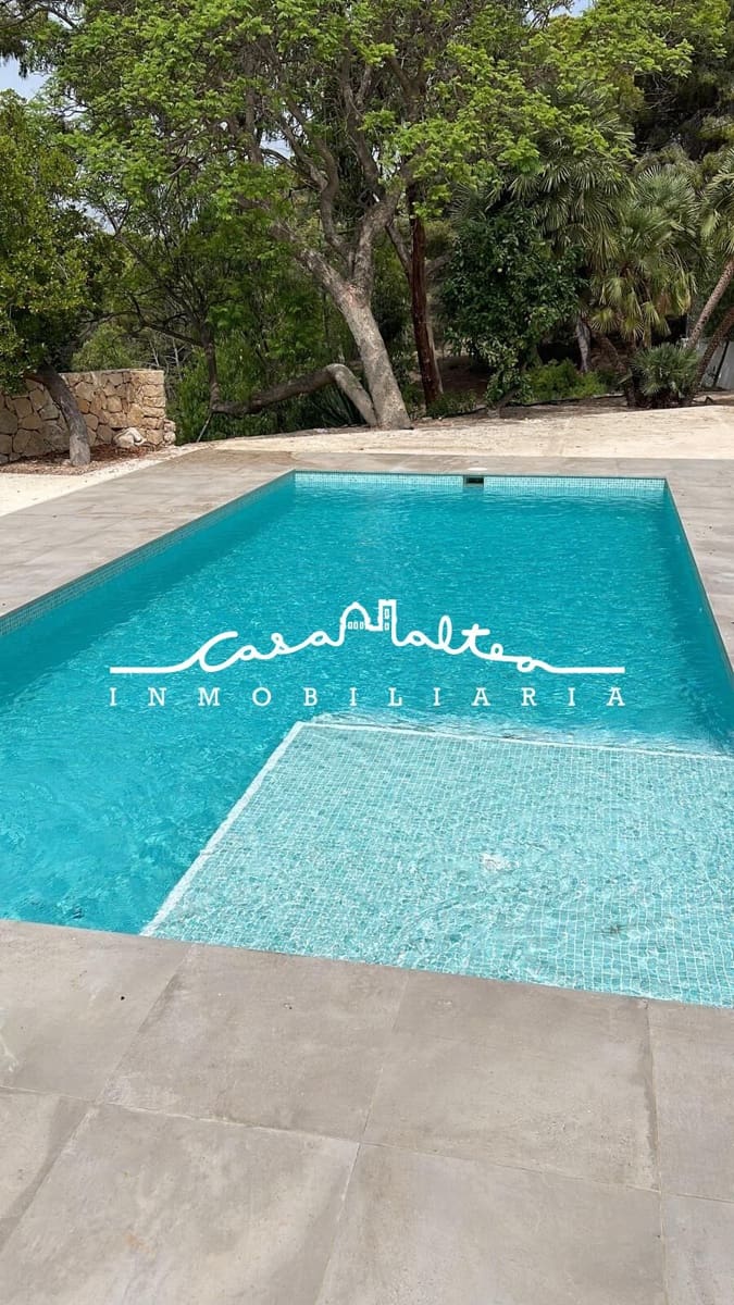 4 bedroom Villa for sale in Alfaz del Pi / L'Alfas del Pi with pool garage - € 875,000 (Ref: 8053579)