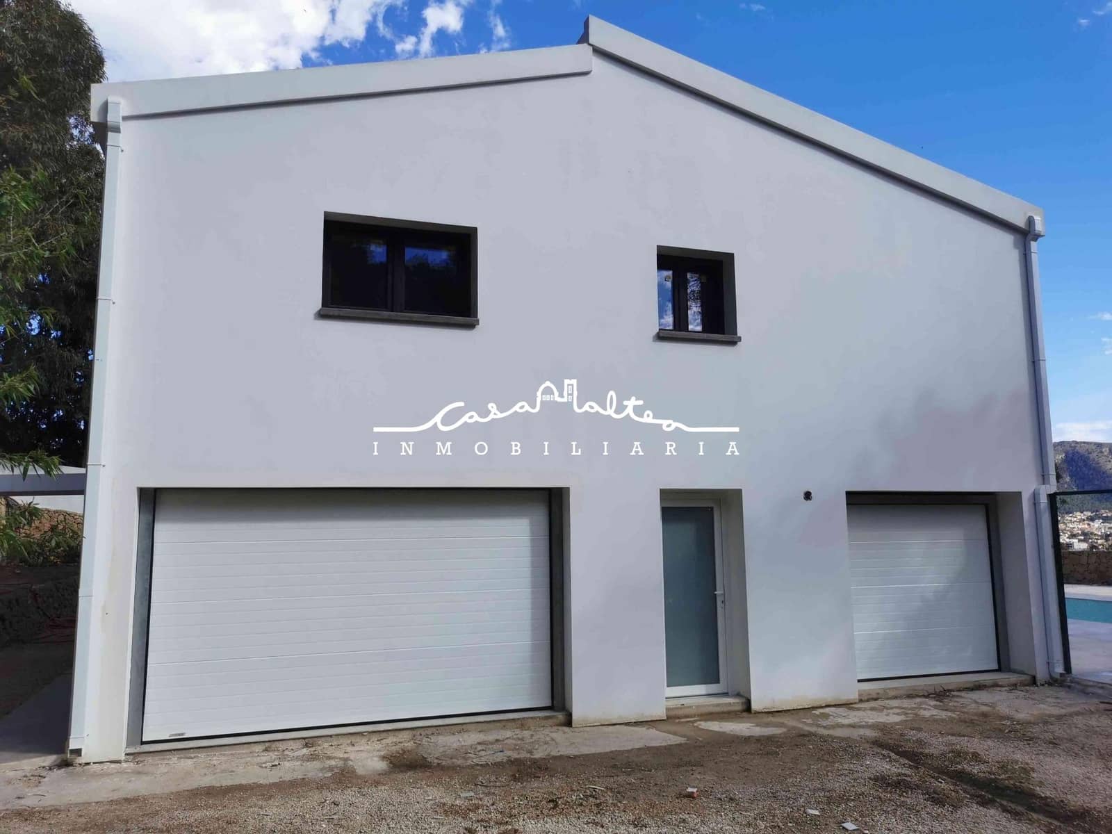 4 bedroom Villa for sale in Alfaz del Pi / L'Alfas del Pi with pool garage - € 875,000 (Ref: 8053579)