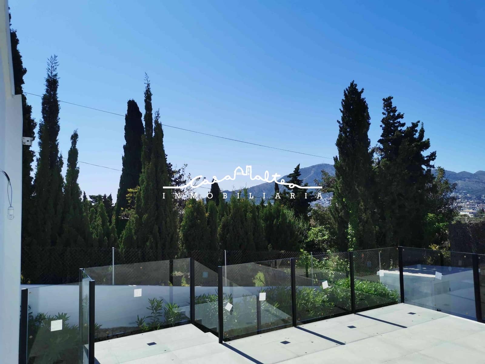 4 bedroom Villa for sale in Alfaz del Pi / L'Alfas del Pi with pool garage - € 875,000 (Ref: 8053579)