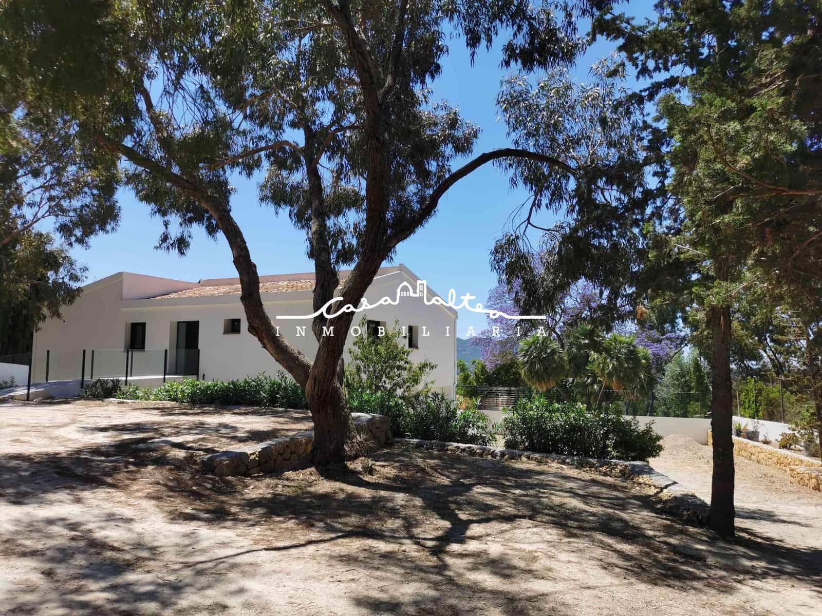 4 bedroom Villa for sale in Alfaz del Pi / L'Alfas del Pi with pool garage - € 875,000 (Ref: 8053579)