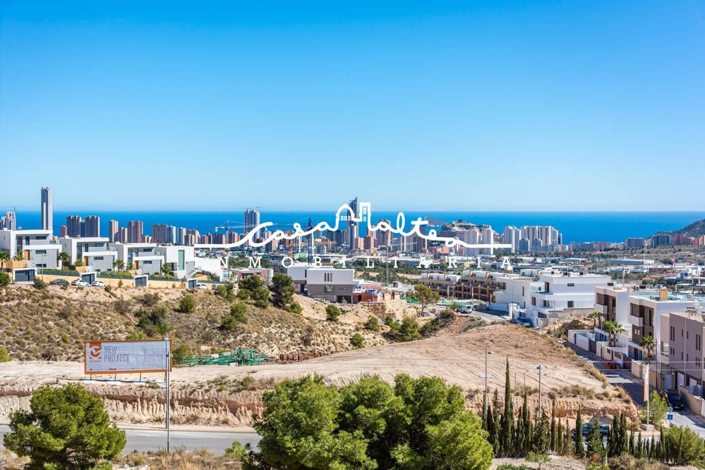 Chalet de 3 habitaciones en Finestrat en venta con piscina - 940.000 € (Ref: 8088787)