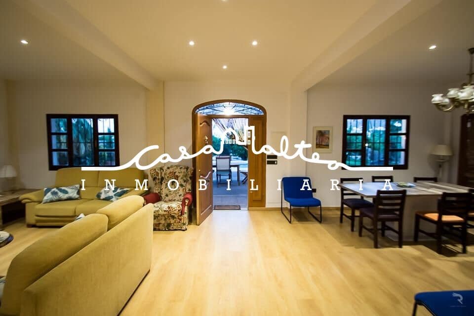 3 bedroom Villa for rent in Alfaz del Pi / L'Alfas del Pi with pool - € 2,500 (Ref: 8184033)