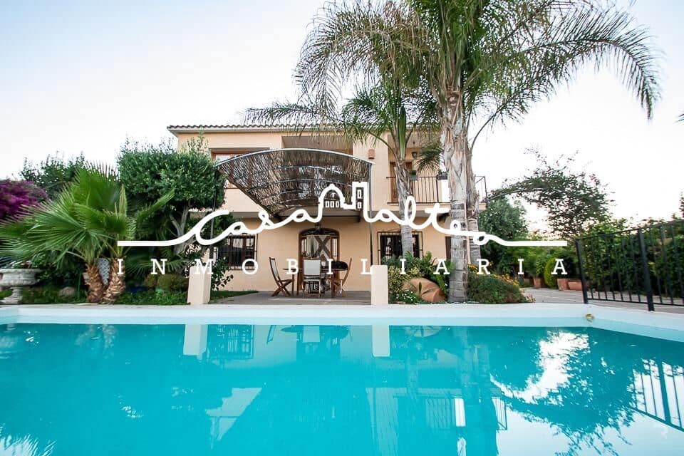 3 bedroom Villa for rent in Alfaz del Pi / L'Alfas del Pi with pool - € 2,500 (Ref: 8184033)