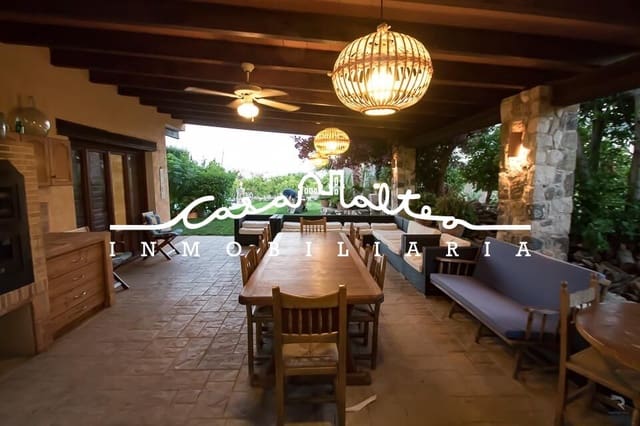 3 makuuhuone Huvila vuokrattavana paikassa Alfaz del Pi / L'Alfàs del Pi mukana uima-altaan - 2 500 € (Ref: 8184033)