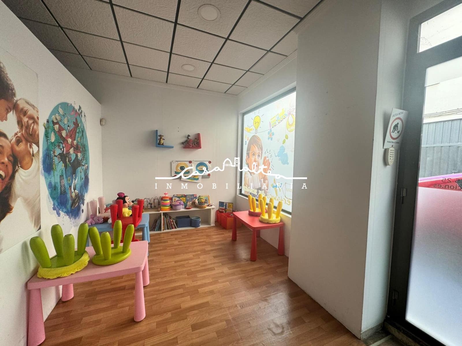 Erhverv til leje i Altea - € 700 (Ref: 8305525)