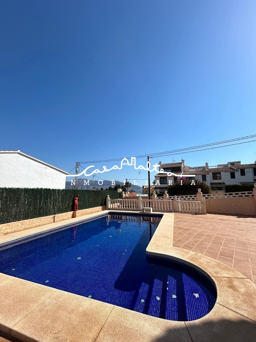 Chalet de 4 habitaciones en Albir en venta con piscina - 599.000 € (Ref: 8337941)