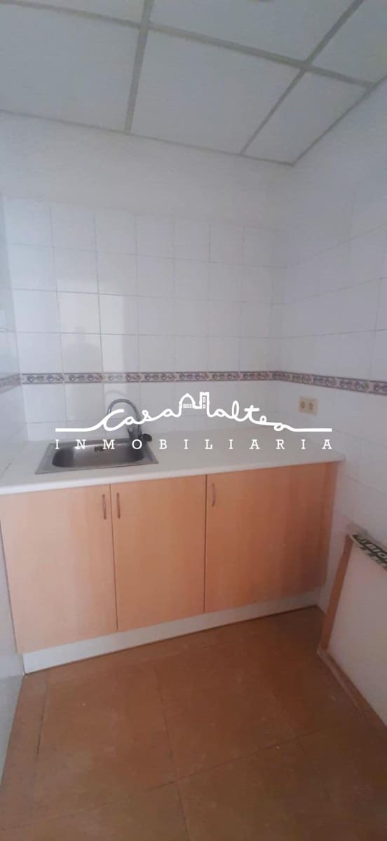 Commercieel te koop in La Nucia - € 150.000 (Ref: 8385071)