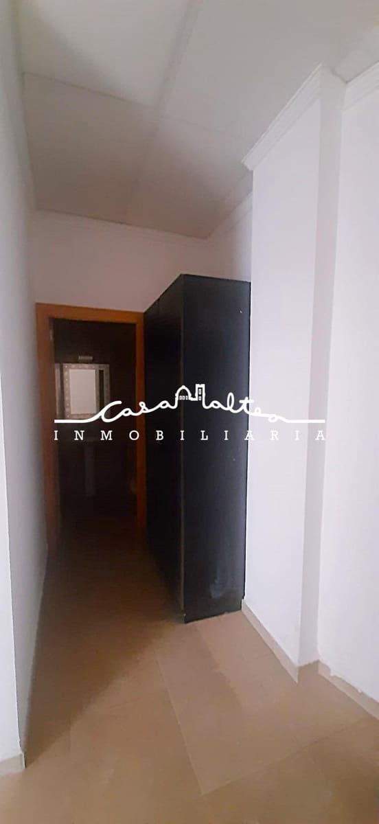 Commercieel te koop in La Nucia - € 150.000 (Ref: 8385071)