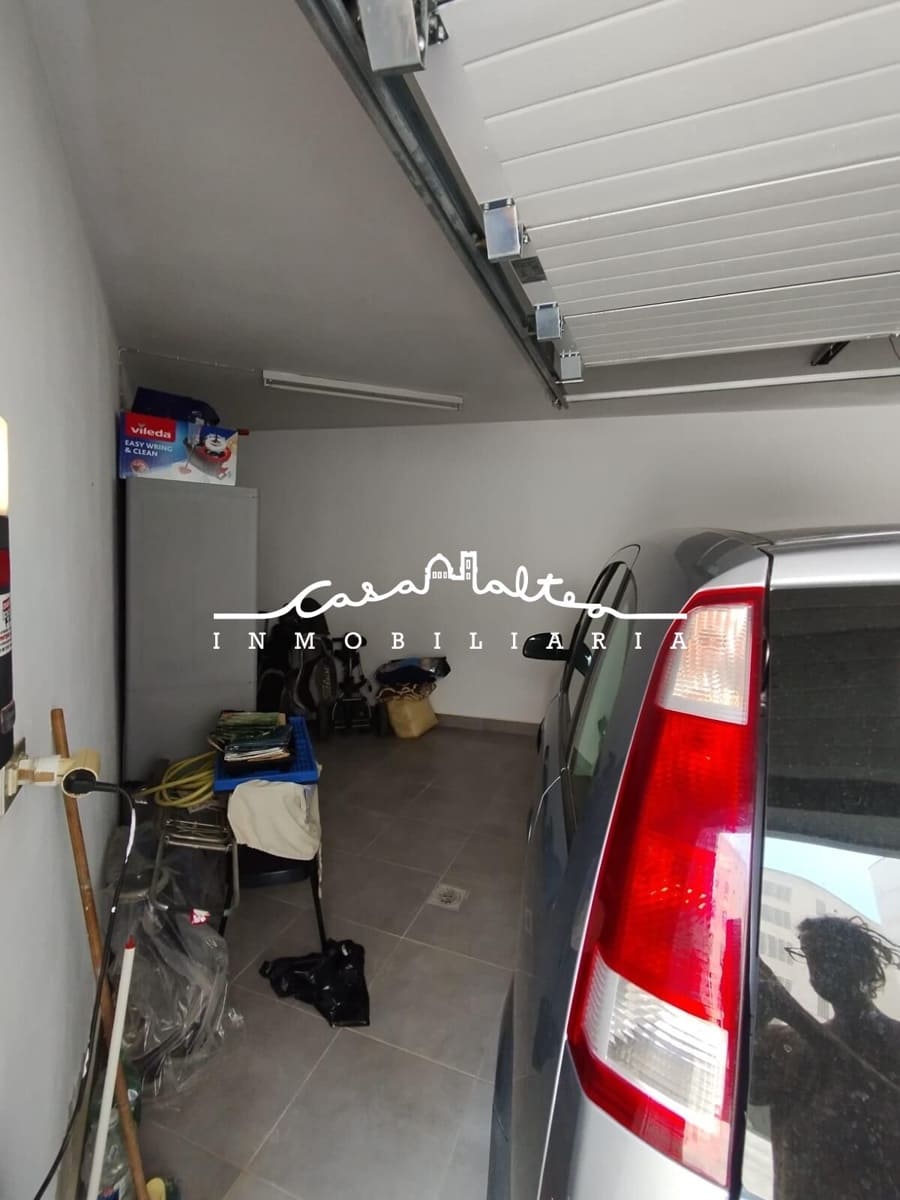 2 bedroom Flat for sale in Altea with garage - € 380,000 (Ref: 8405490)