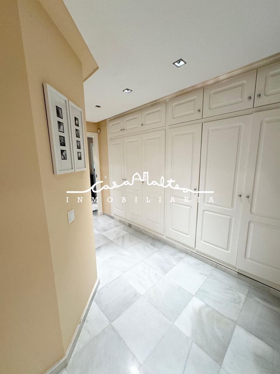 3 bedroom Flat for sale in Altea with pool garage - € 800,000 (Ref: 8508835)