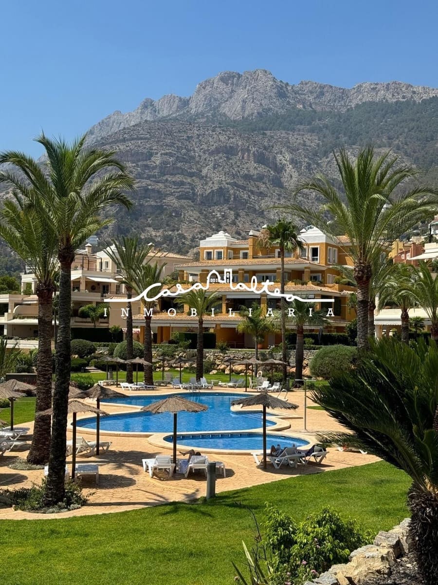 3 bedroom Flat for sale in Altea with pool garage - € 800,000 (Ref: 8508835)