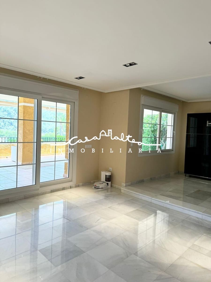 3 bedroom Flat for sale in Altea with pool garage - € 800,000 (Ref: 8508835)