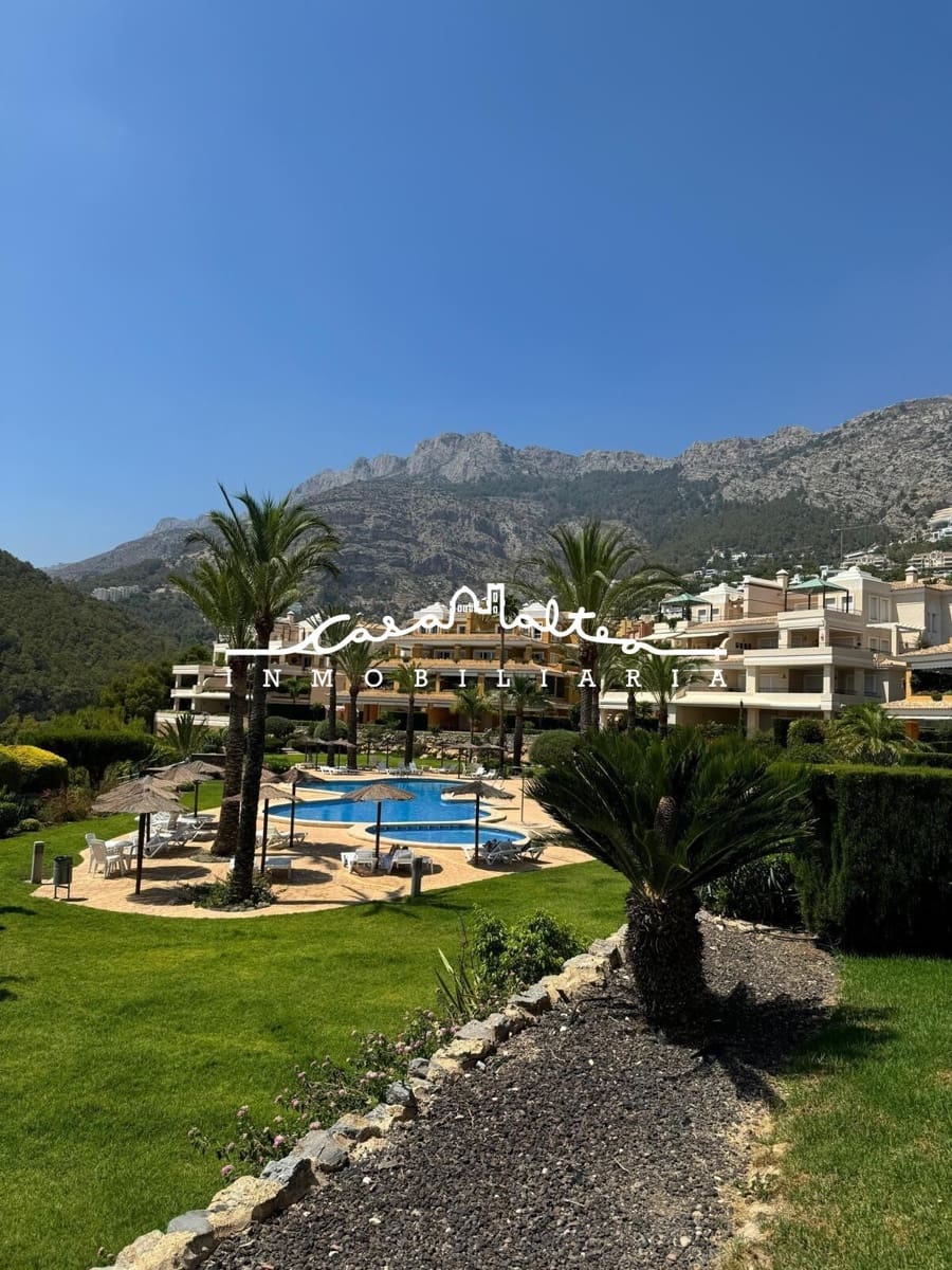 3 bedroom Flat for sale in Altea with pool garage - € 800,000 (Ref: 8508835)