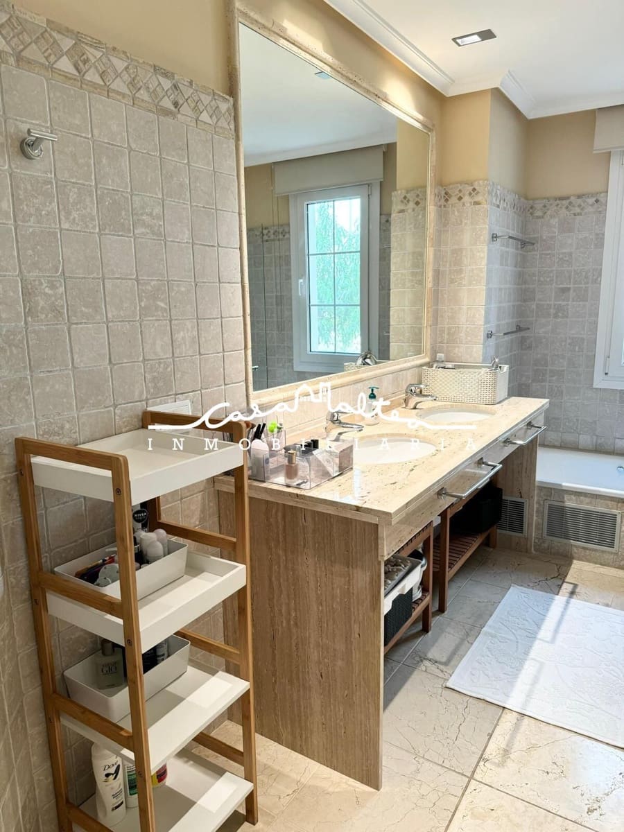 3 bedroom Flat for sale in Altea with pool garage - € 800,000 (Ref: 8508835)