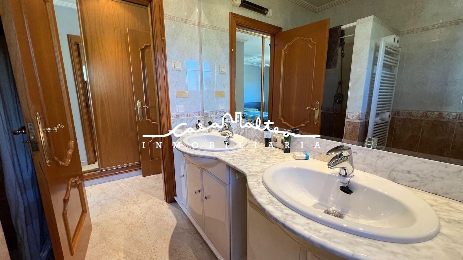 6 bedroom Villa for sale in La Nucia with pool - € 730,000 (Ref: 8534032)