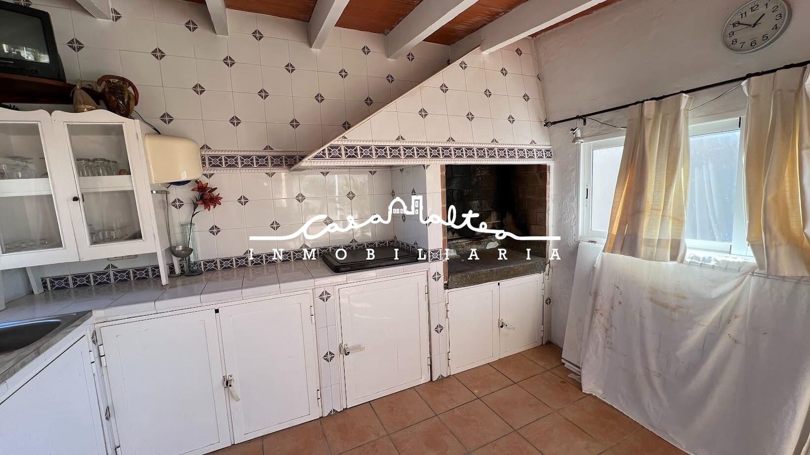 6 bedroom Villa for sale in La Nucia with pool - € 730,000 (Ref: 8534032)