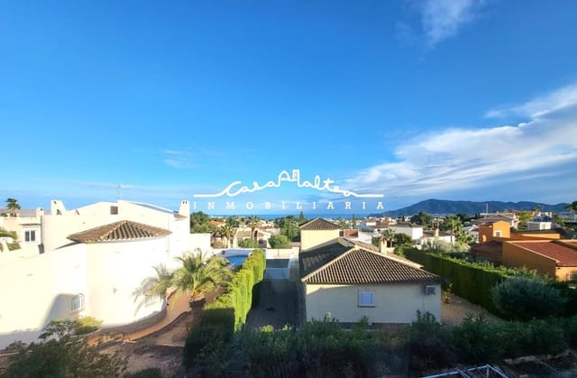 6 soveværelse Villa til salg i La Nucia med swimmingpool - € 730.000 (Ref: 8534032)